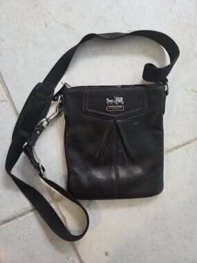 COACH crossbody purse, 90s leather